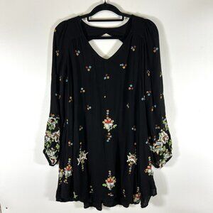 Free People Dress Women's S‎ Black Oxford Embroidered Swing Floral Boho Peasant
